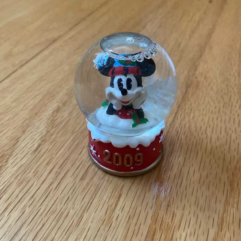 Disney Mickey Mouse JP Penney Snowglob